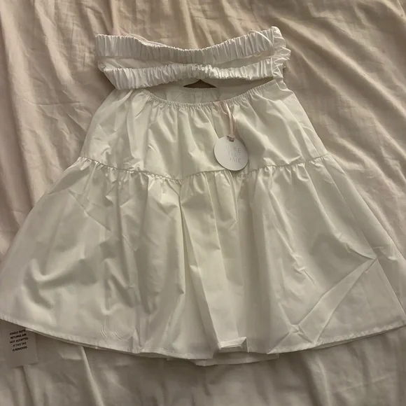 Revolve (More to come) White Strapless Mini Dress with Front Twist - Picture 4 of 6